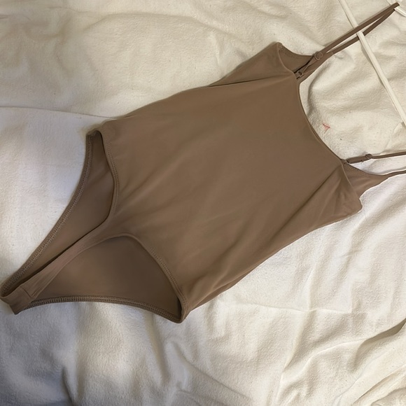 Contour cami bodysuit - Picture 3 of 4